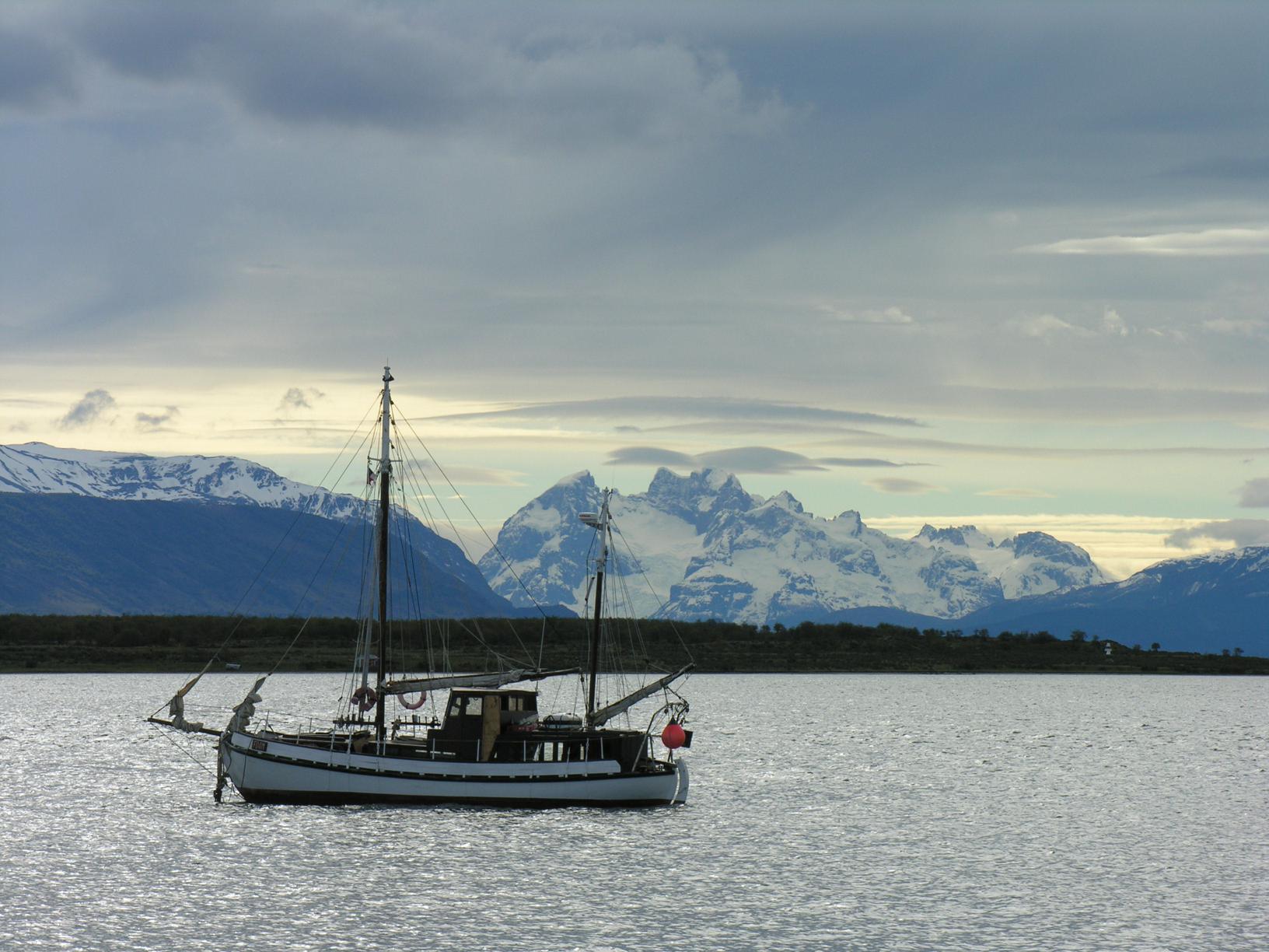 punta-arenas-landscape Boat on the water in Punta Arenas