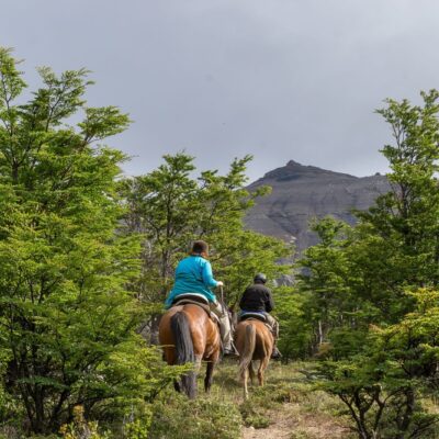 Horse-Riding-in-Paine-Hill-2 (1) (1)