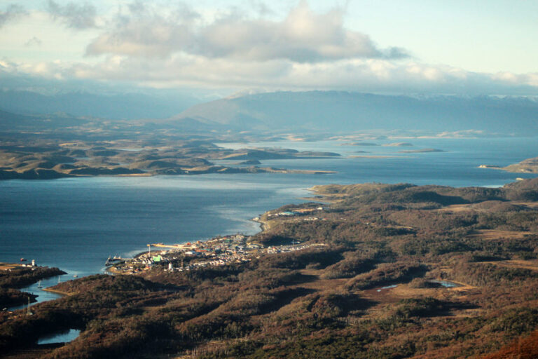 puerto-williams Puerto Williams in the Chilean Province Antártida