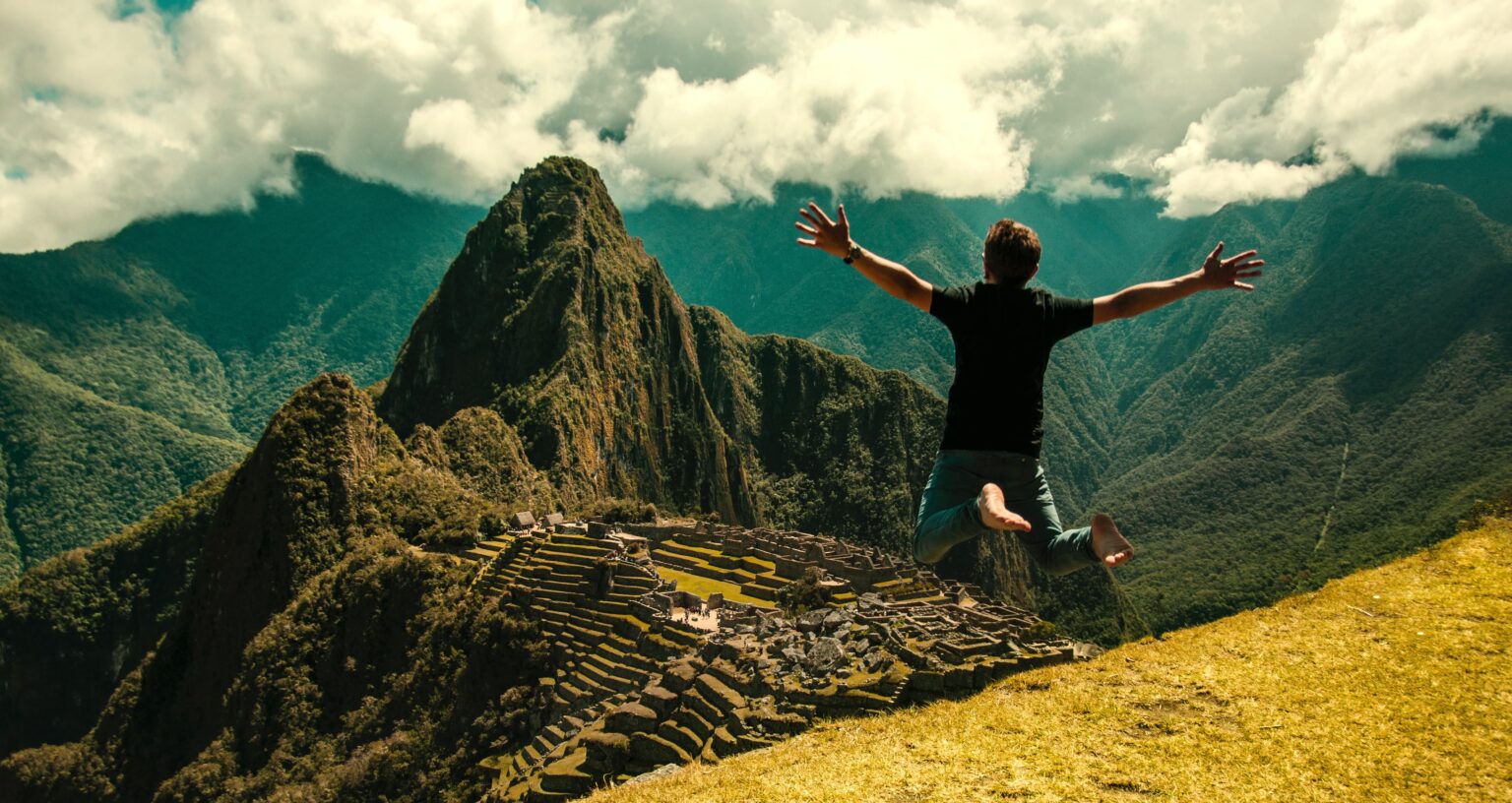enjoying-machu-picchu (1)