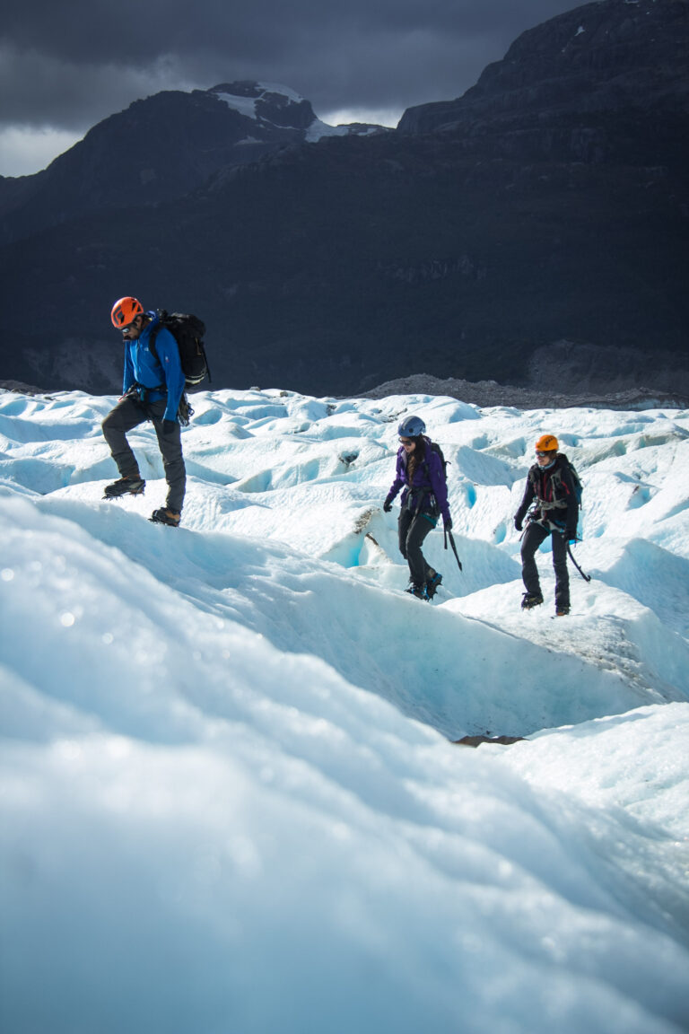 GLACIAR EXPLORADORES 2 A group of people walking in the Exploradores Glacier